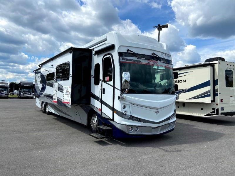 2023 Fleetwood RV DISCOVERY LXE 44B 2023 Fleetwood RV DISCOVERY LXE 44B