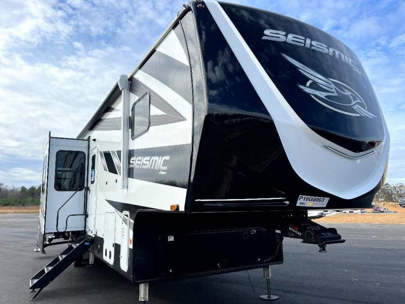 2023 Jayco SEISMIC 403 2023 Jayco SEISMIC 403