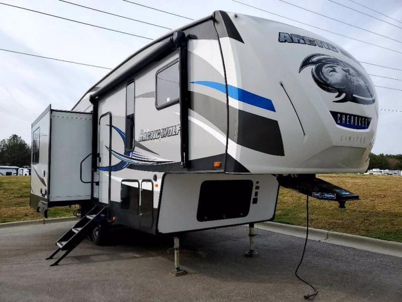 2018 Forest River Inc. ARCTIC WOLF 285DRL4 2018 Forest River Inc. ARCTIC WOLF 285DRL4