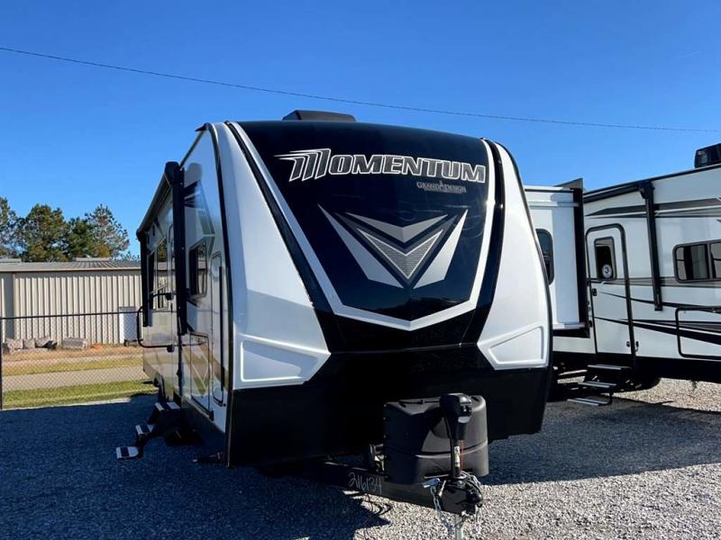 2022 Grand Design RV MOMENTUM 28G 2022 Grand Design RV MOMENTUM 28G