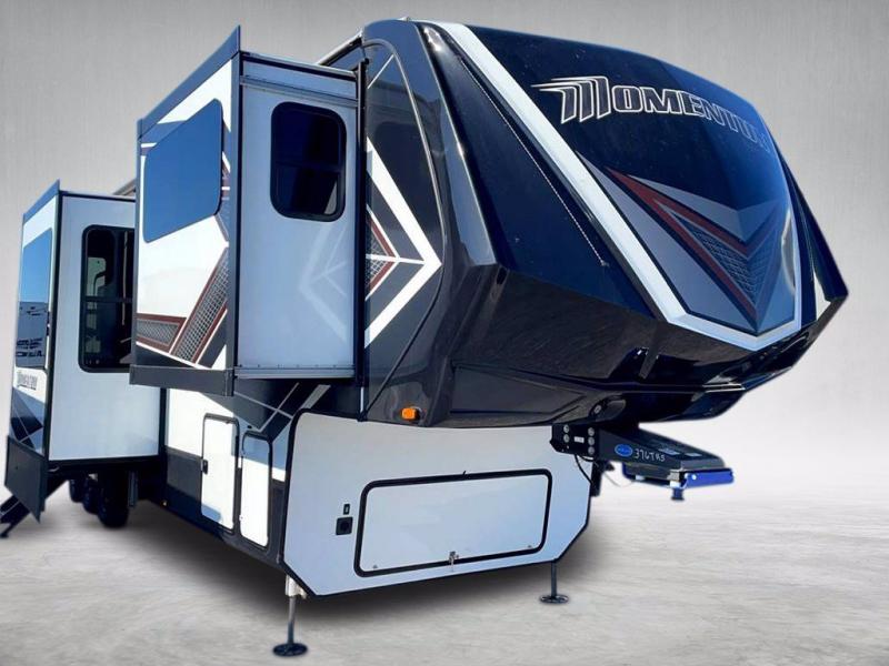 2020 Grand Design RV MOMENTUM 376TH 2020 Grand Design RV MOMENTUM 376TH