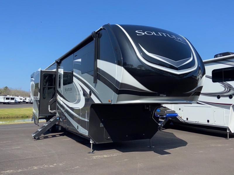 2021 Grand Design RV SOLITUDE 390RK-R 2021 Grand Design RV SOLITUDE 390RK-R