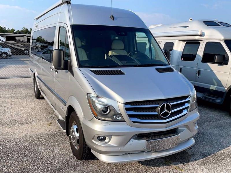 2017 Airstream INTERSTATE EXT LOUNGE 2017 Airstream INTERSTATE EXT LOUNGE