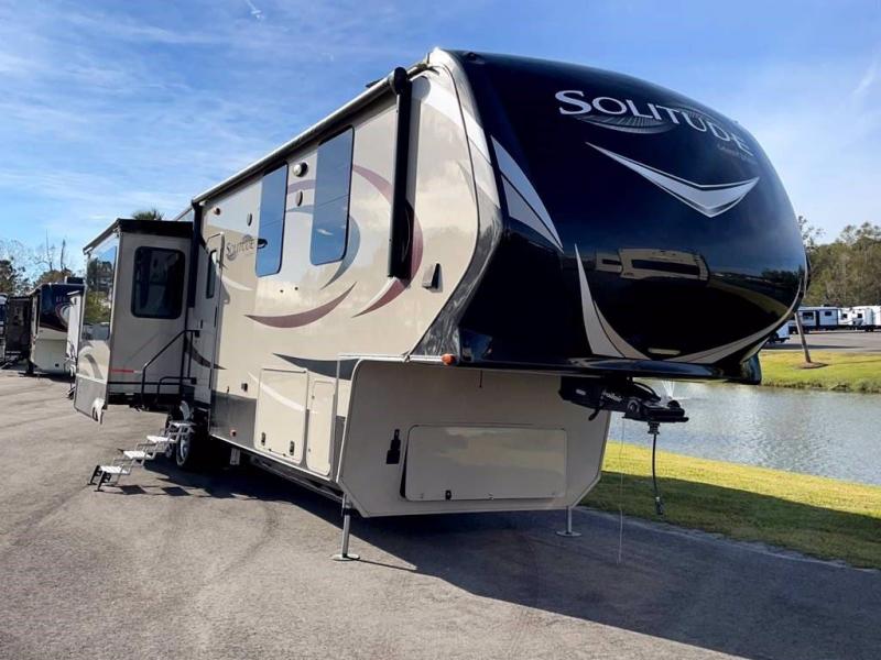 2017 Grand Design RV SOLITUDE 377MB 2017 Grand Design RV SOLITUDE 377MB