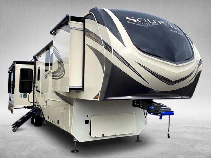 2021 Grand Design RV SOLITUDE 373FB-R 2021 Grand Design RV SOLITUDE 373FB-R