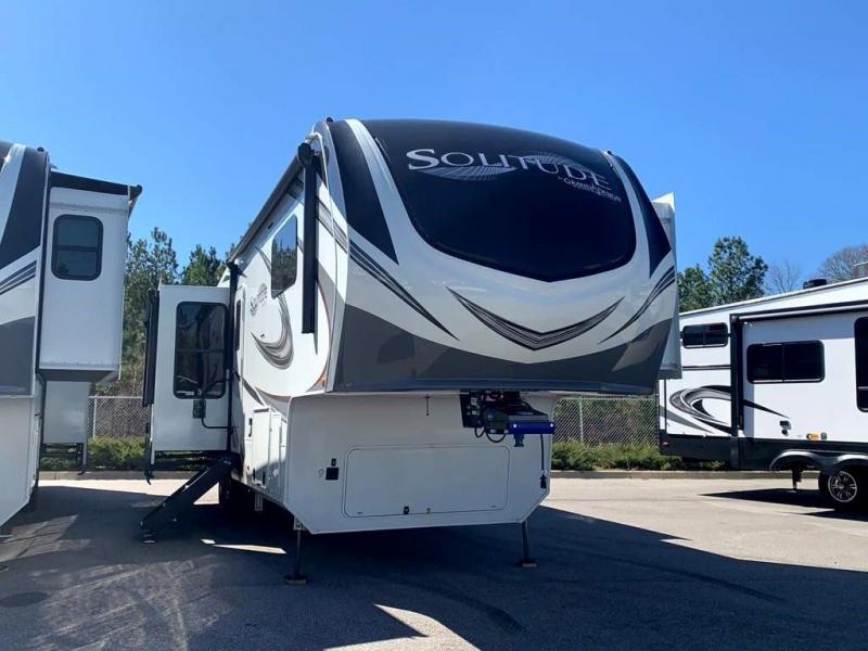 2022 Grand Design RV SOLITUDE 310GK-R 2022 Grand Design RV SOLITUDE 310GK-R