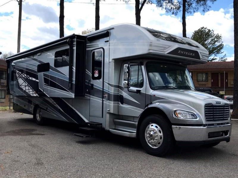 2022 Entegra Coach ACCOLADE 37M 2022 Entegra Coach ACCOLADE 37M