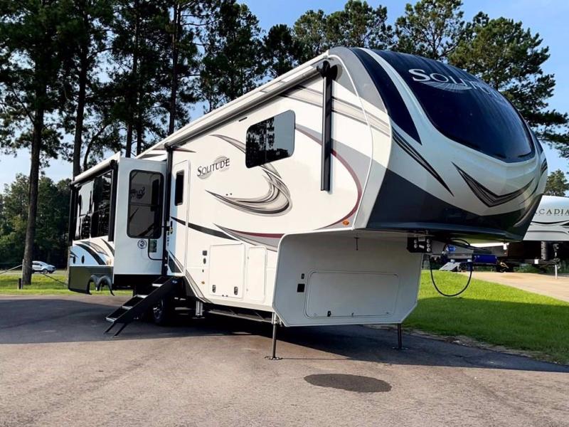 2022 Grand Design RV SOLITUDE 310GK-R 2022 Grand Design RV SOLITUDE 310GK-R