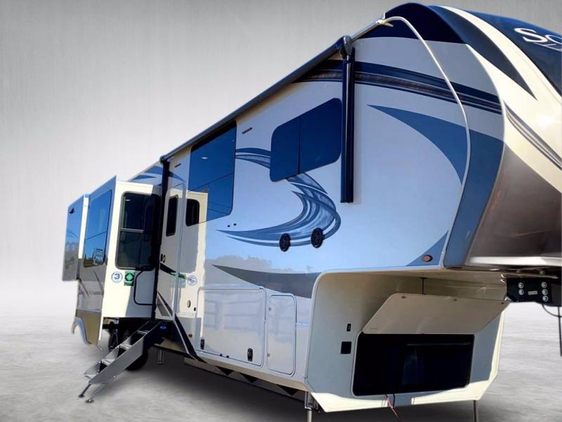 2021 Grand Design RV SOLITUDE 390RK-R 2021 Grand Design RV SOLITUDE 390RK-R