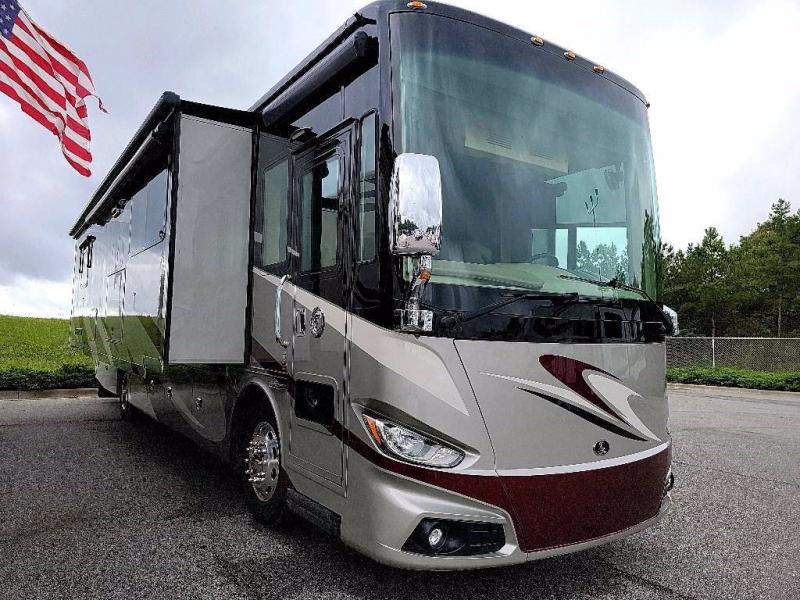2018 Tiffin Motorhomes PHAETON 37BH 2018 Tiffin Motorhomes PHAETON 37BH