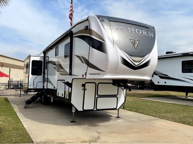 2022 Heartland RV BIGHORN 35BK 2022 Heartland RV BIGHORN 35BK