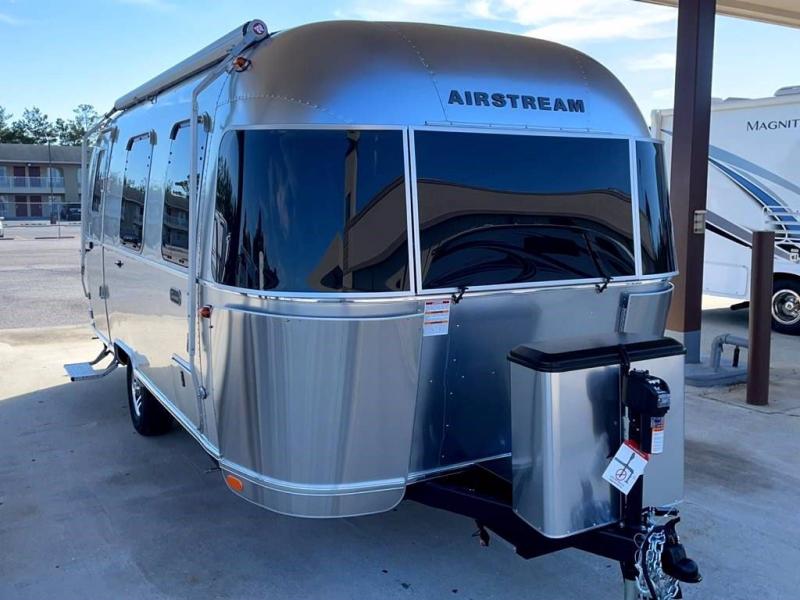 2022 Airstream CARAVEL 22FB 2022 Airstream CARAVEL 22FB