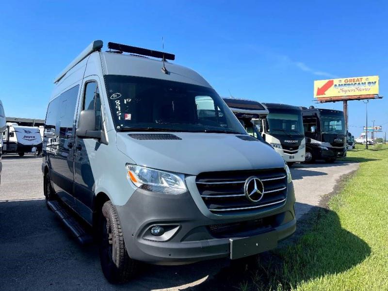 2023 Thor Motor Coach SANCTUARY 19P 2023 Thor Motor Coach SANCTUARY 19P