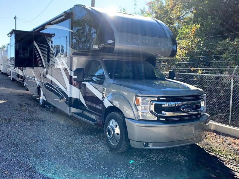 2022 Thor Motor Coach MAGNITUDE XG32 2022 Thor Motor Coach MAGNITUDE XG32
