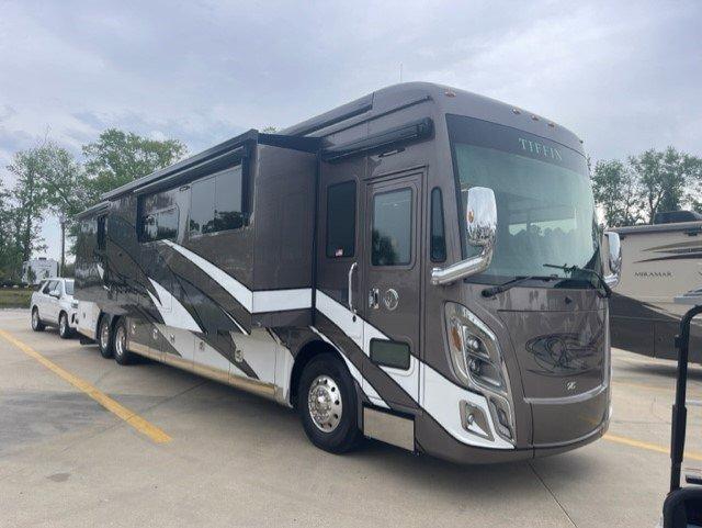 2020 Tiffin Motorhomes ZEPHYR 45PZ