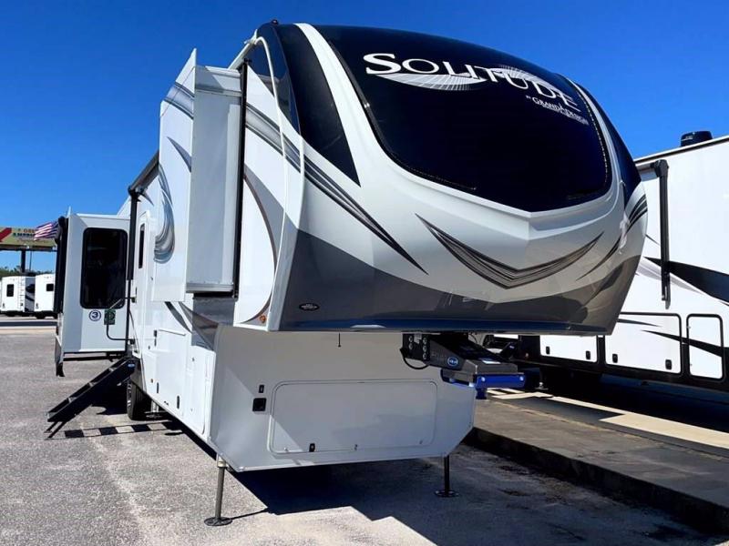 2022 Grand Design RV SOLITUDE 373FB-R 2022 Grand Design RV SOLITUDE 373FB-R