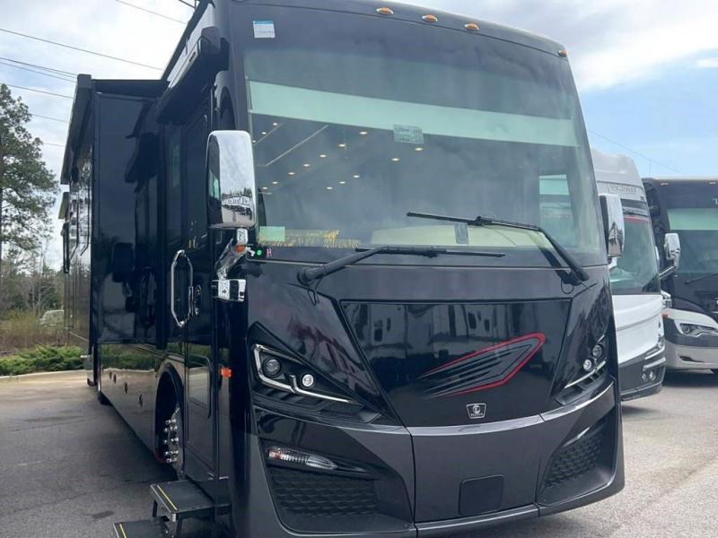 2022 Tiffin Motorhomes PHAETON 40 QBH 2022 Tiffin Motorhomes PHAETON 40 QBH