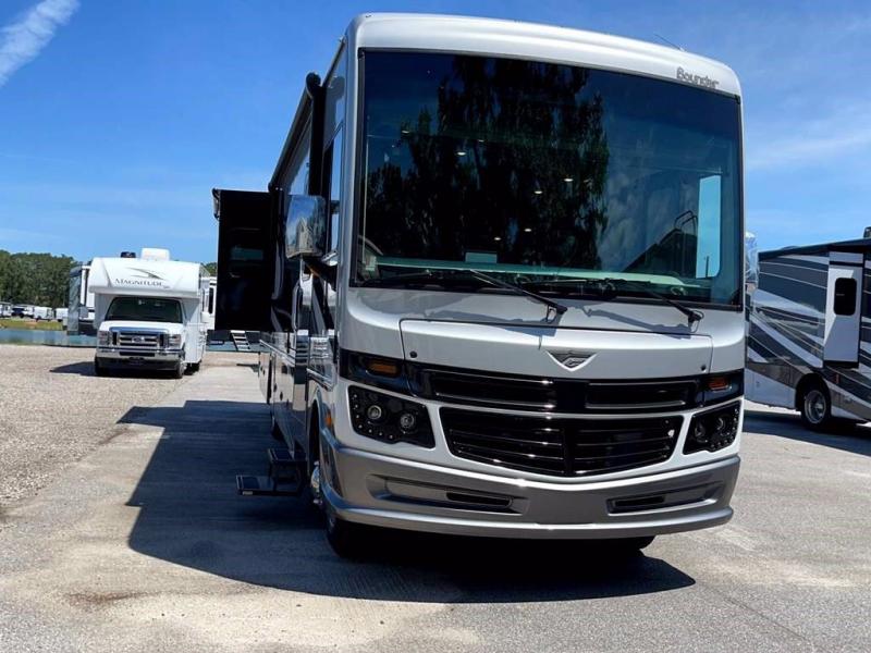 2021 Fleetwood RV BOUNDER 35K 2021 Fleetwood RV BOUNDER 35K