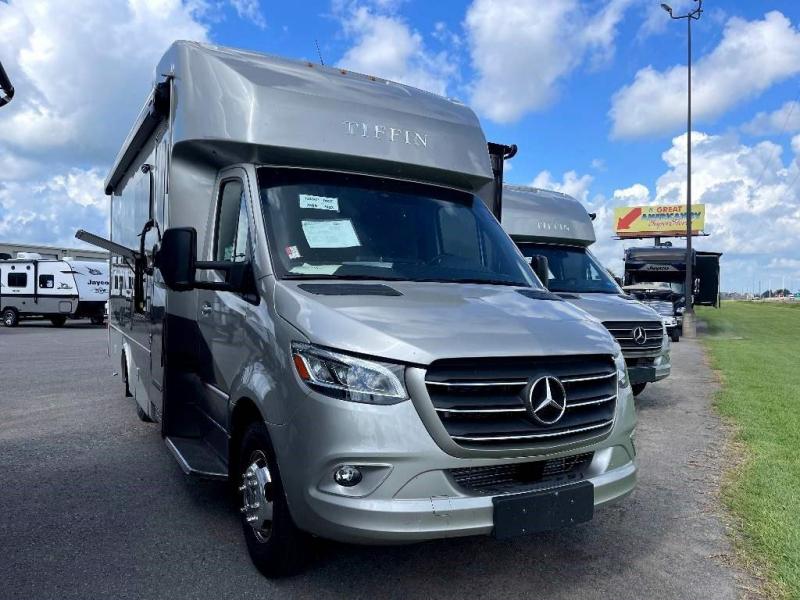 2023 Tiffin Motorhomes WAYFARER 25 RW 2023 Tiffin Motorhomes WAYFARER 25 RW