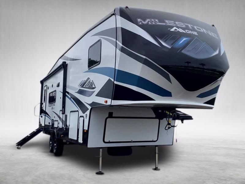2021 Heartland RV MILESTONE 28BH 2021 Heartland RV MILESTONE 28BH