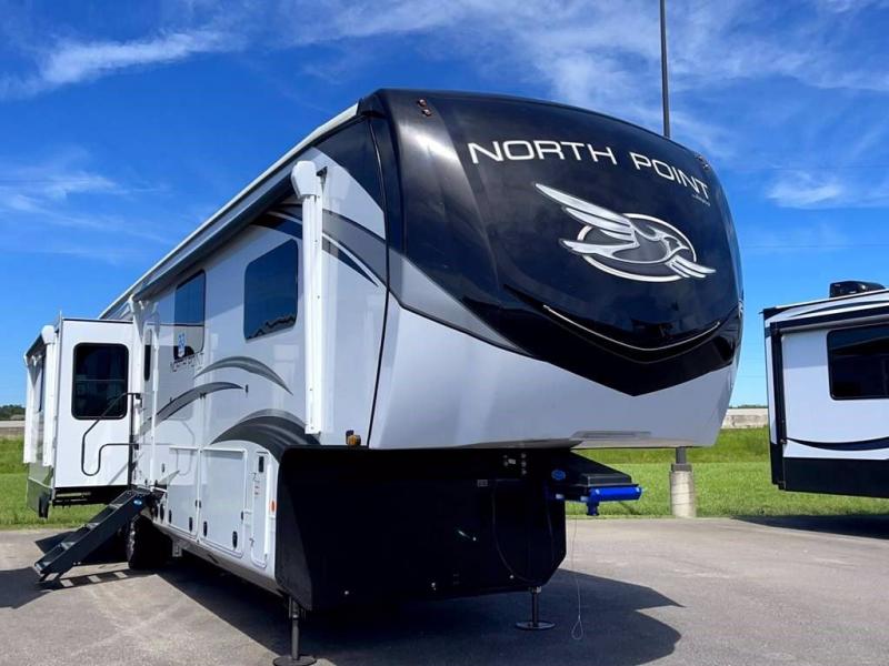 2022 Jayco NORTH POINT 377RLBH 2022 Jayco NORTH POINT 377RLBH