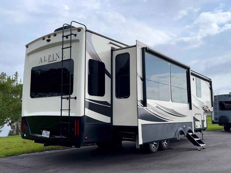 2019 Keystone RV ALPINE 3650RL 2019 Keystone RV ALPINE 3650RL