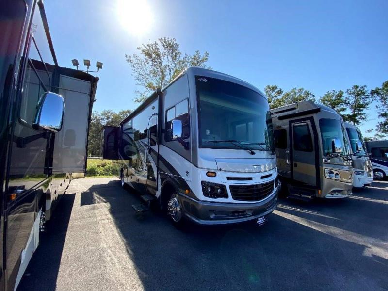 2023 Fleetwood RV BOUNDER 33C 2023 Fleetwood RV BOUNDER 33C