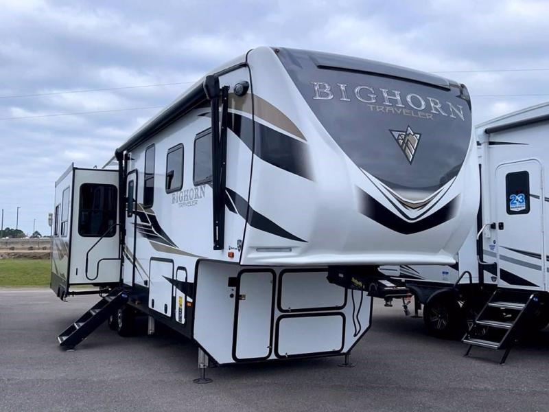 2022 Heartland RV BIGHORN 32RS 2022 Heartland RV BIGHORN 32RS