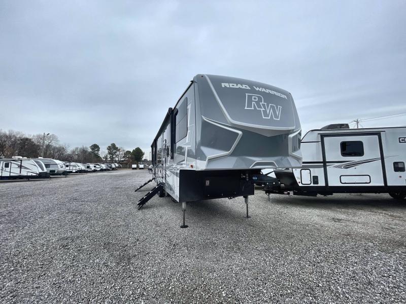 2022 Heartland RV ROAD WARRIOR 375RW 2022 Heartland RV ROAD WARRIOR 375RW