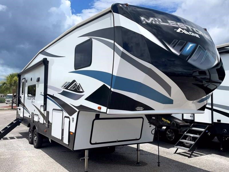 2021 Heartland RV MILESTONE 28BH 2021 Heartland RV MILESTONE 28BH