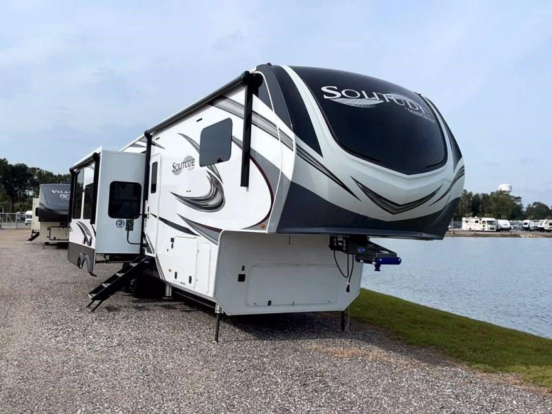 2022 Grand Design RV SOLITUDE 345GK-R 2022 Grand Design RV SOLITUDE 345GK-R