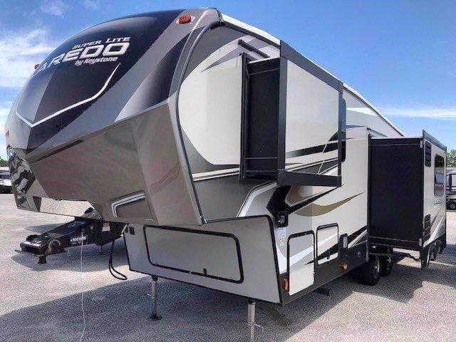 2020 Keystone RV LAREDO 284SBH 2020 Keystone RV LAREDO 284SBH