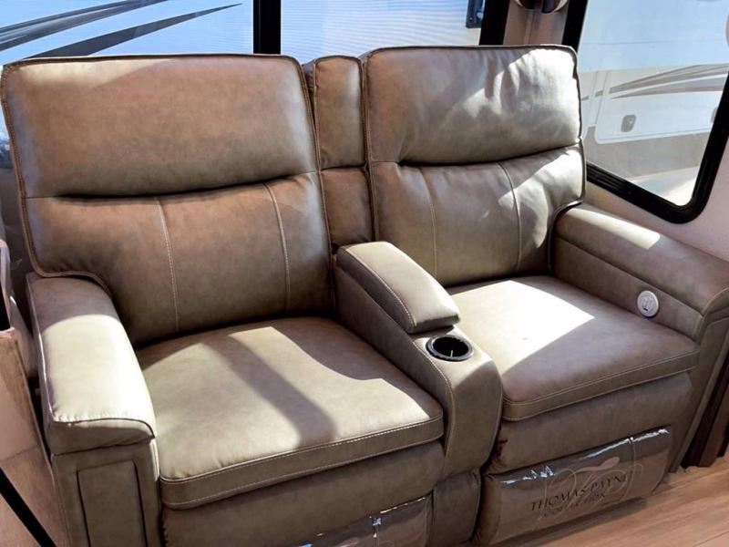 2022 Grand Design RV SOLITUDE 310GK-R 2022 Grand Design RV SOLITUDE 310GK-R