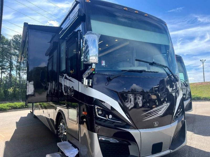 2023 Tiffin Motorhomes PHAETON 40 IH 2023 Tiffin Motorhomes PHAETON 40 IH