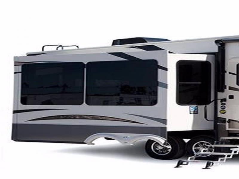 2022 Grand Design RV SOLITUDE 346FLS-R 2022 Grand Design RV SOLITUDE 346FLS-R