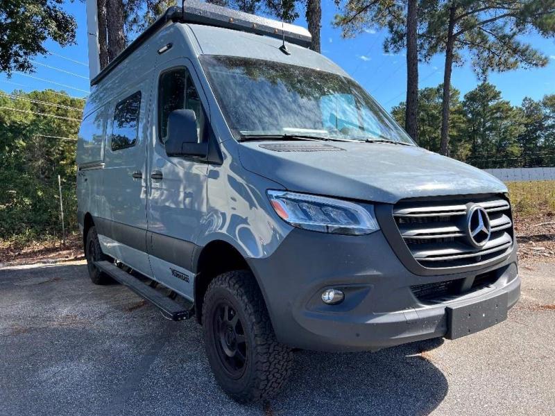 2023 Winnebago REVEL 44E 2023 Winnebago REVEL 44E