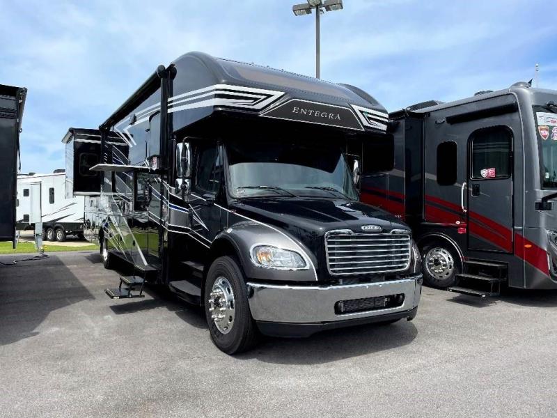 2022 Entegra Coach ACCOLADE 37K 2022 Entegra Coach ACCOLADE 37K