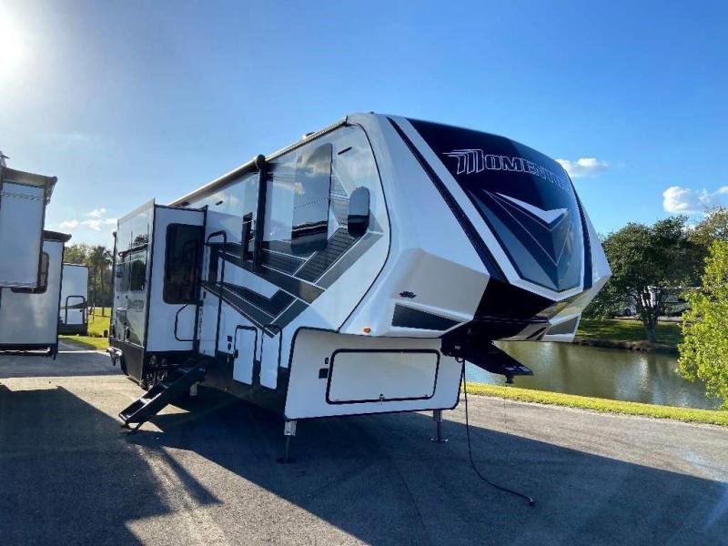 2021 Grand Design RV MOMENTUM 381M-R 2021 Grand Design RV MOMENTUM 381M-R