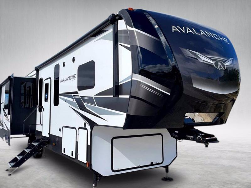 2021 Keystone RV AVALANCHE 338GK 2021 Keystone RV AVALANCHE 338GK
