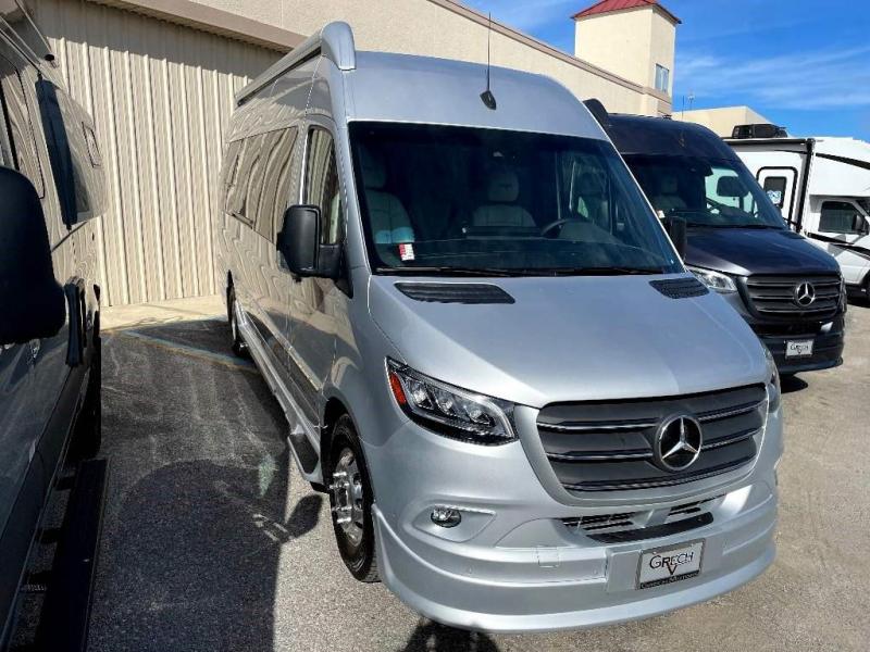 2023 Grech RV STRADA -ION D 2023 Grech RV STRADA -ION D