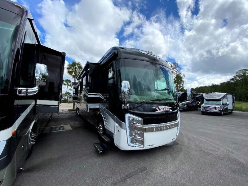 2022 Entegra Coach ANTHEM 44W 2022 Entegra Coach ANTHEM 44W