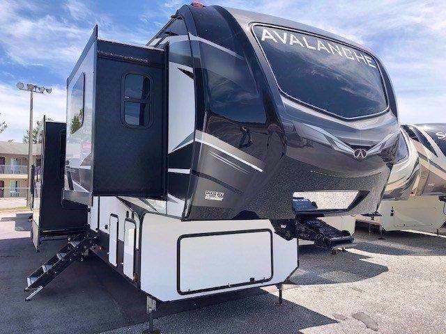 2020 Keystone RV AVALANCHE 383FL 2020 Keystone RV AVALANCHE 383FL