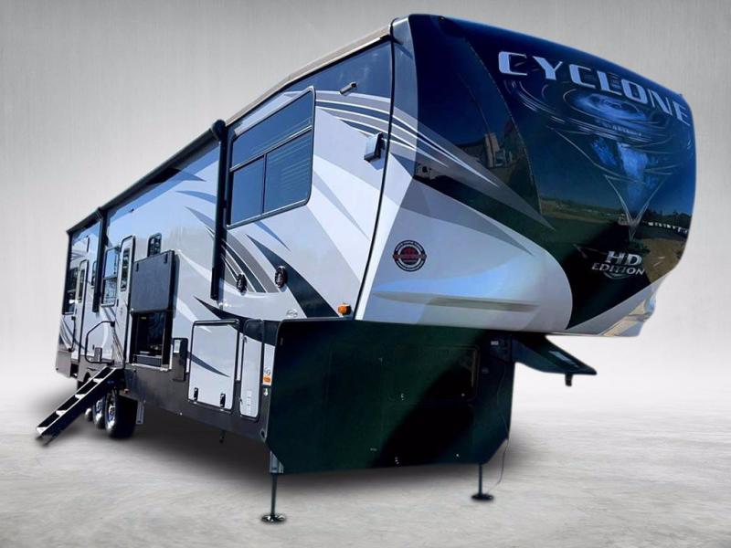 2020 Heartland RV CYCLONE 4007 2020 Heartland RV CYCLONE 4007