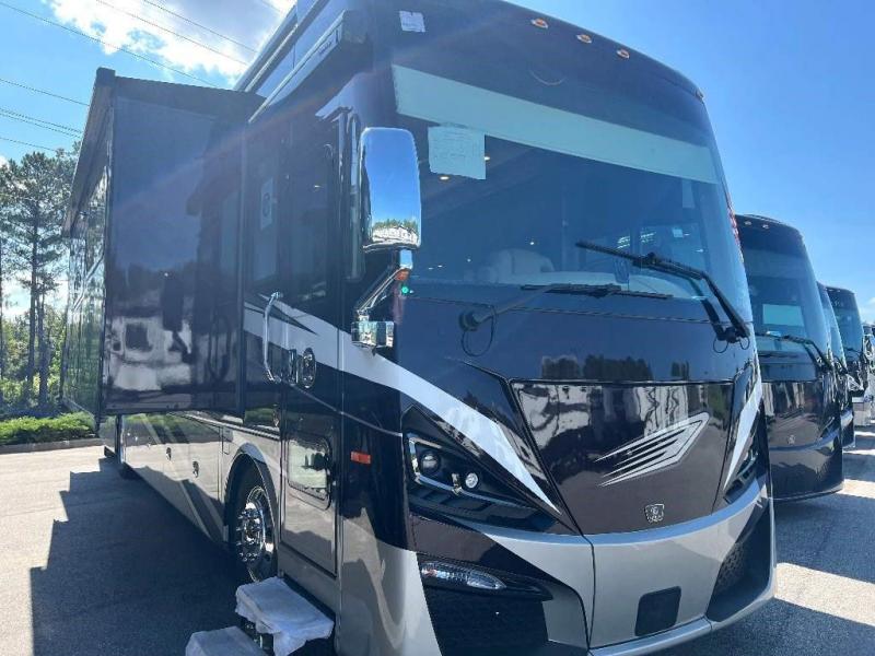 2023 Tiffin Motorhomes PHAETON 40 IH 2023 Tiffin Motorhomes PHAETON 40 IH