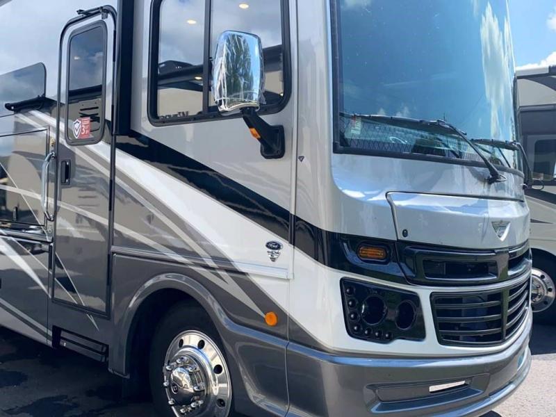 2021 Fleetwood RV BOUNDER 35K 2021 Fleetwood RV BOUNDER 35K