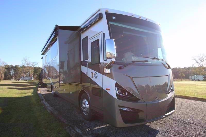 2020 Tiffin Motorhomes PHAETON 40 IH 2020 Tiffin Motorhomes PHAETON 40 IH
