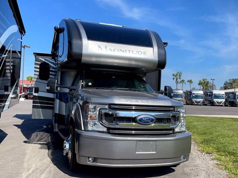 2022 Thor Motor Coach MAGNITUDE XG32 2022 Thor Motor Coach MAGNITUDE XG32