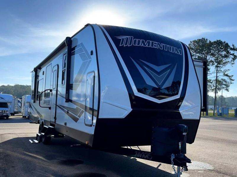 2022 Grand Design RV MOMENTUM 30G 2022 Grand Design RV MOMENTUM 30G