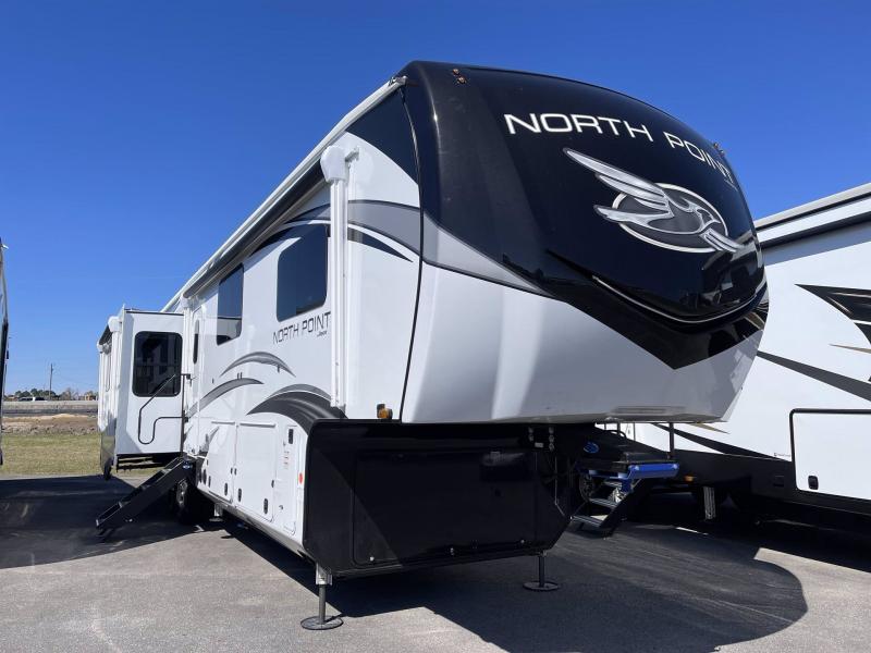 2022 Jayco NORTH POINT 377RLBH 2022 Jayco NORTH POINT 377RLBH