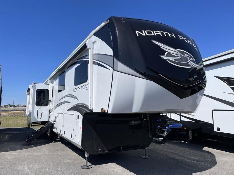 2022 Jayco NORTH POINT 377RLBH 2022 Jayco NORTH POINT 377RLBH